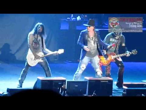 Guns N' Roses GNR - Indonesia Raya / Don't Cry (Ron 'Bumblefoot' Thal intro) live in Jakarta 2012