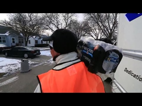 National Guard delivers bottled water to Flint, Michigan