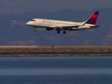 CNET News - Ban on in-flight cell calls may be lifting