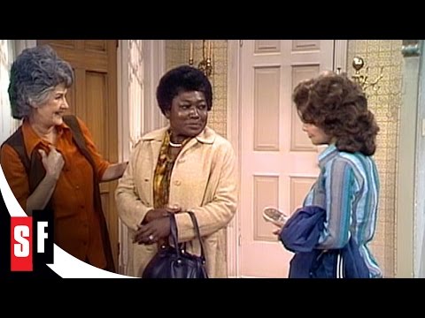 Maude: The Complete Series (1/3) Maude and Carol Meet the New Housekeeper HD