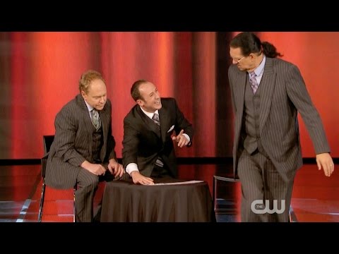 Penn & Teller: Fool Us Season 2 // Kostya Kimlat Makes Penn Mad