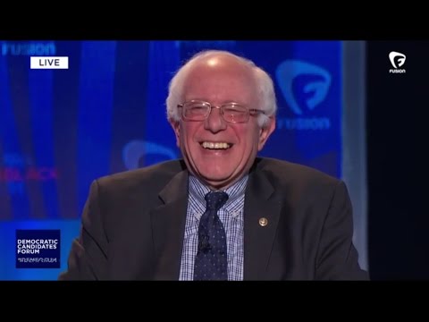 Amazing Bernie Sanders ROCKS The Stage - Iowa 2016 Brown & Black Democratic Presidential Forum