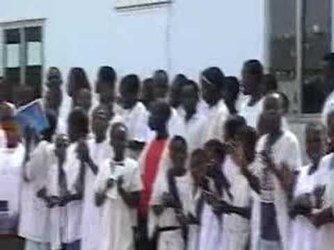 2 Chegada Escola Camarianga Cuango Angola