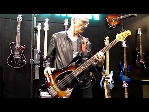 Tony Levin demonstrates his funk fingers