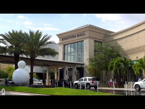 Aventura Mall - exclusive shopping around Miami / FL.