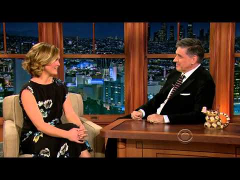 TLLS Craig Ferguson - 2013.01.17 - Julia Stiles