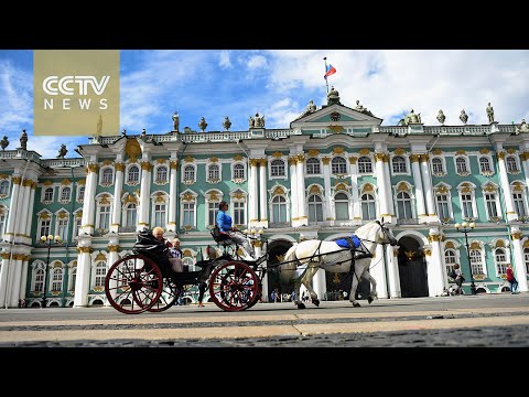 Chinese tourists flock to Russia's Soviet-era sites