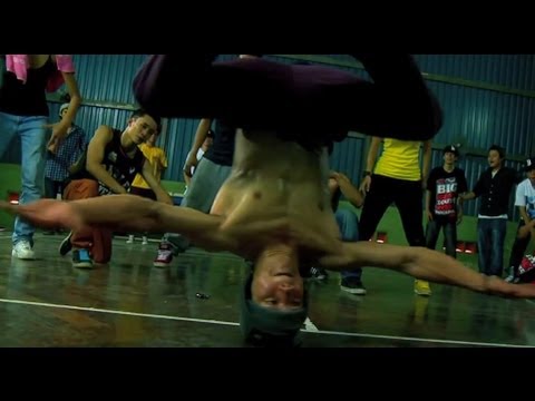 Saigon Electric 2011 - Dance Scene (HD)