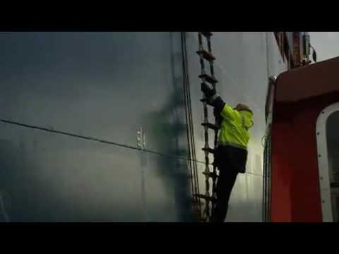 The work of a Pilot on the tidal Thames - a Port of London Authority Film