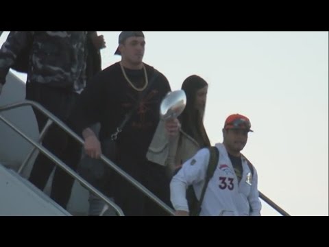 Raw Video: Broncos and Lombardi Trophy return to Denver