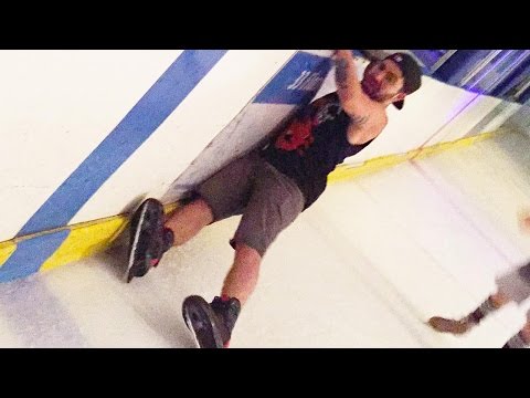 SUCKS AT ICE SKATING! (6.6.15 - Day 2230)