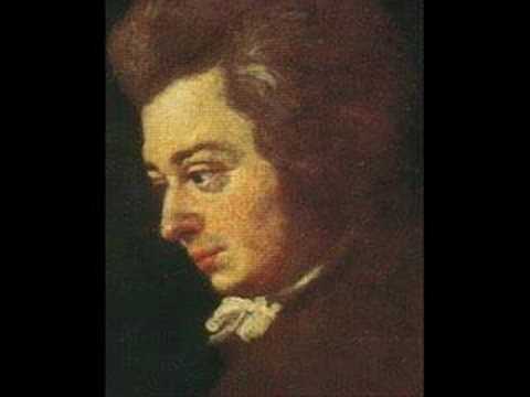 Wolfgang Amadeus Mozart: Eine kleine Nachtmusik