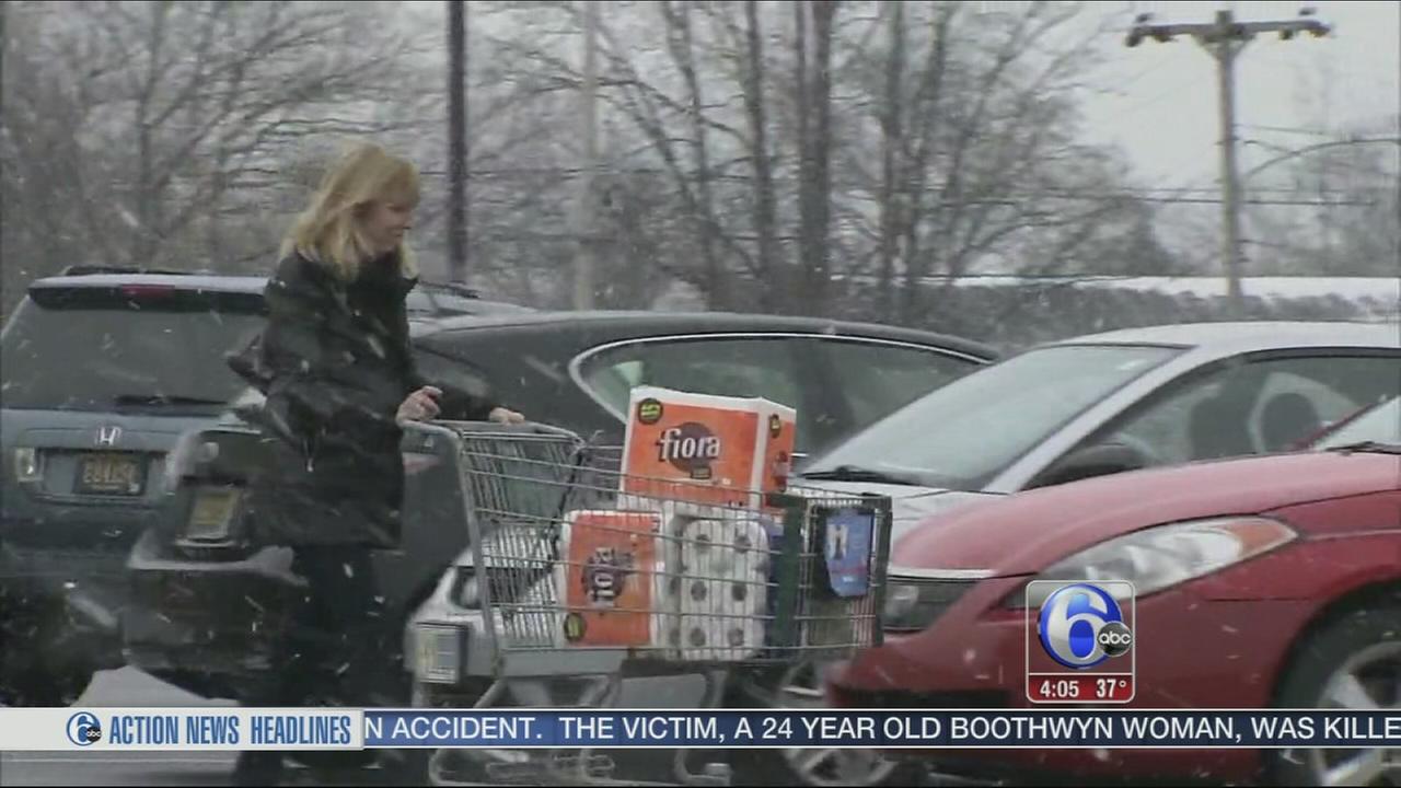 VIDEO: Snow showers not a problem in Delaware