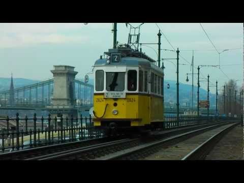 Heritage streetcar BKV 2624 on route 2 / A 2624-es a 2-esen