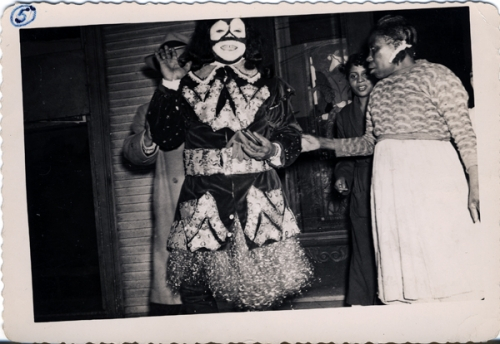 lg-louis-armstrong-as-king-of-zulu-on-mardi-gras-day,-1949-