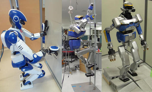 The humanoid robots of the Franco-Japanese research program must be able to kneel, climb a ladder and walk on uneven ground.