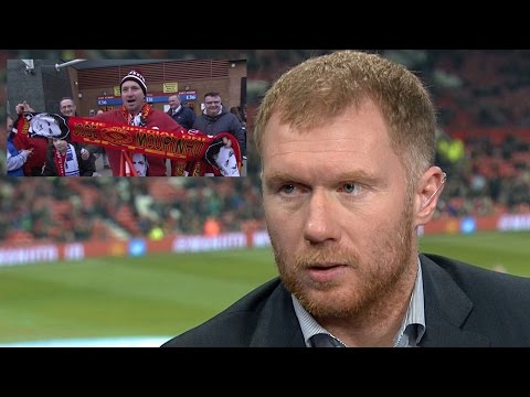 Paul Scholes Calls Street Seller Selling Jose Mourinho Scarves Outside Old Trafford A 'Clown' !