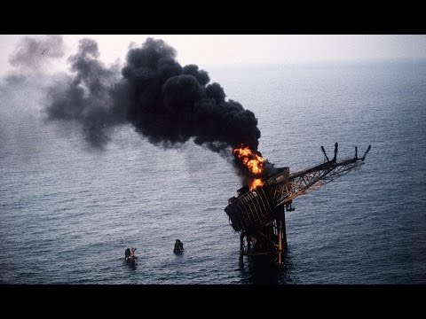 Explosion in the North Sea (Piper Alpha Disaster)