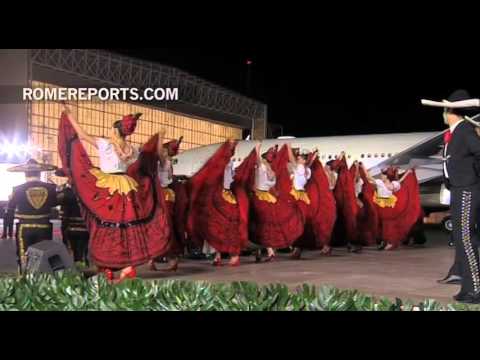 Spectacular welcoming for Pope Francis in Mexico!