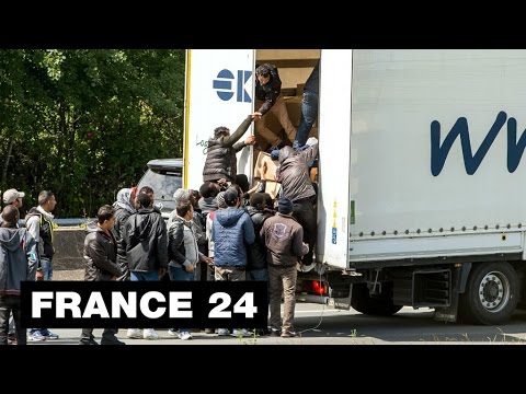 Europe migrant crisis: bodies of migrants found in truck on Austria highway