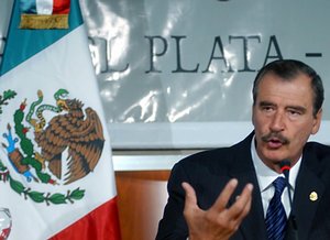 Mar del Plata, Argentina  - File photo of Mexican President Vicente Fox talking to the press at the Summit of the Americas