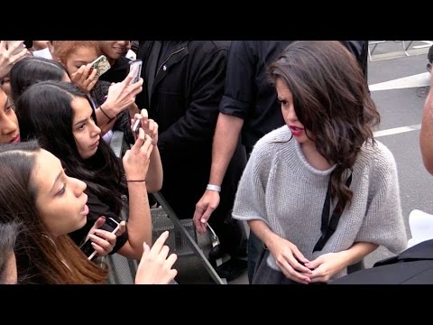 Selena Gomez confront a fan at NRJ radio station in Paris !