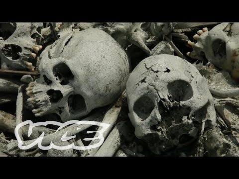 Living Amid Graves & Bones: The Philippines' Cemetery Slums