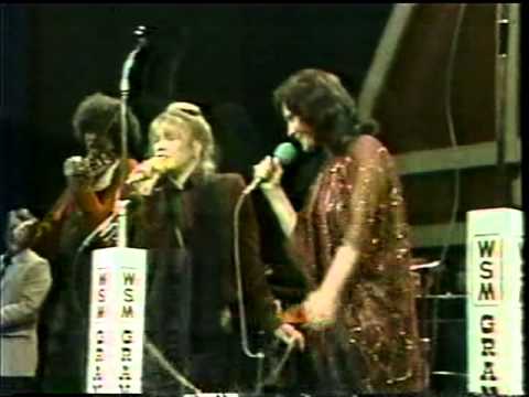 Loretta Lynn, Sissy Spacek, You Ain't woman enough, Grand Ole Opry 1979