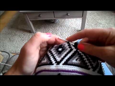 - Crocheting mochila bag -