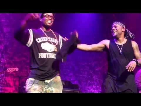 D'Angelo LA live 2015 - "untitled: how does it feel..."