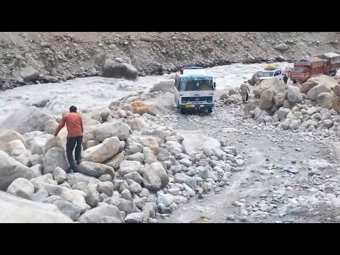 Most Dangerous and Beautiful  road in india (Himachal Pradesh)