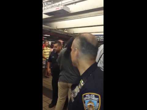 Man tries to fight off multiple NYPD officers struggling to take him into custody