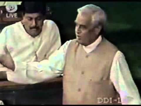 Atal Bihari Vajpayee Exposes Congress secularism by Giving Nehru's Example