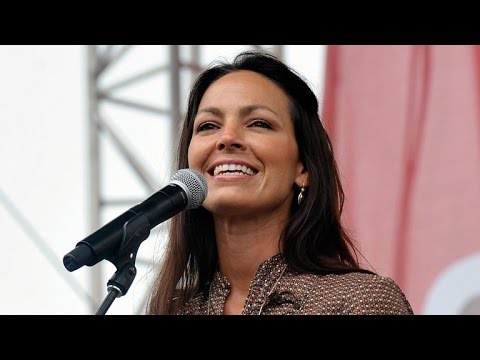 Joey Feek Remembered: Blake Shelton, Carrie Underwood and More Share Their Condolences