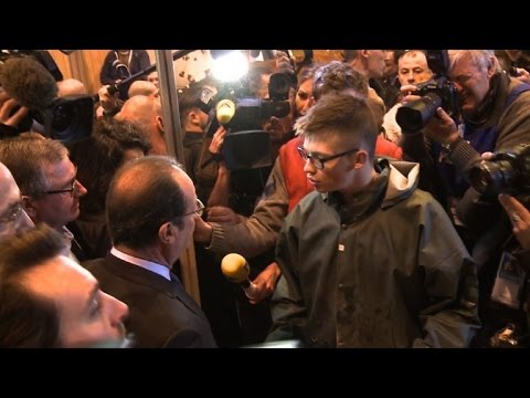 Hollande, hué et insulté au Salon de l'Agriculture