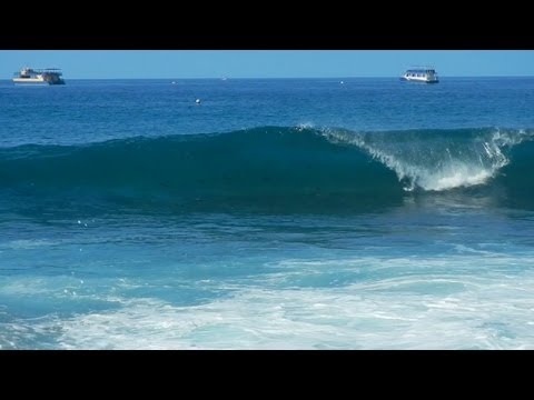 Pacific Ocean Waves - Kailua Kona, Hawaii