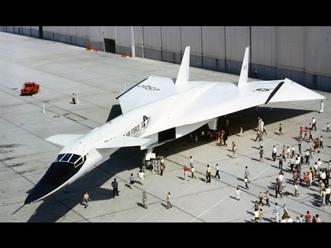 US Air Force FASTEST STRATEGIC AIRCRAFT ever the XB-70 Valkyrie