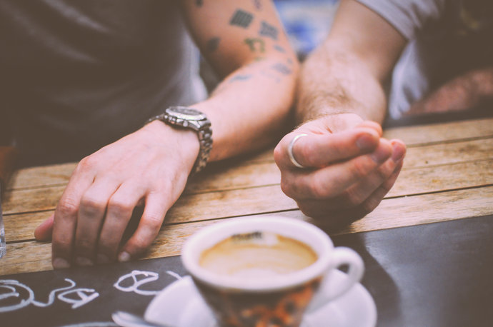 rsz_restaurant-hands-people-coffee