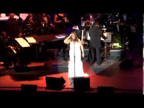 Aretha Franklin Concert 11 13 2014 part 1