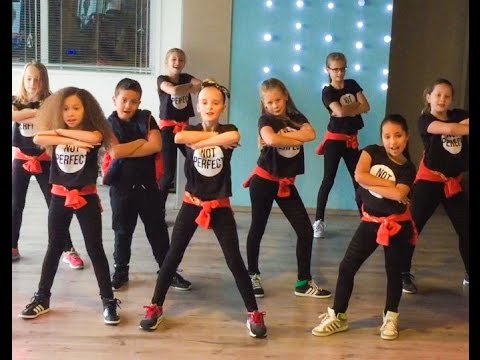 Meghan Trainor - Better when I'm Dancing - Easy kids dance warming-up choreography