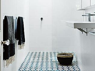 Supplied News How to make a small bathroom look bigger