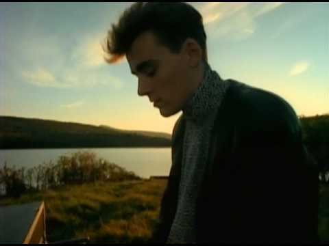 Simple Minds - Alive And Kicking