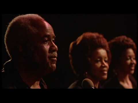 The Band - The Last Waltz - The Weight feat. the staples singers