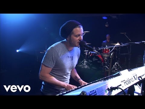 OneRepublic - Apologize (AOL Sessions)