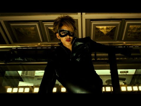 Best movie scenes - Catwoman (2004) - The leathersuit-bikedrivingscene (1080 HD)