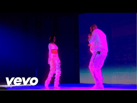 Rihanna - Work ft. Drake - Live at The BRIT Awards 2016