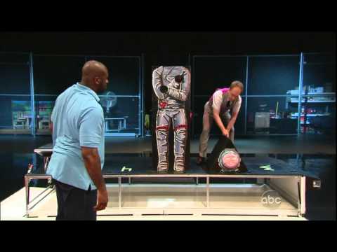 Shaq vs Penn and Teller