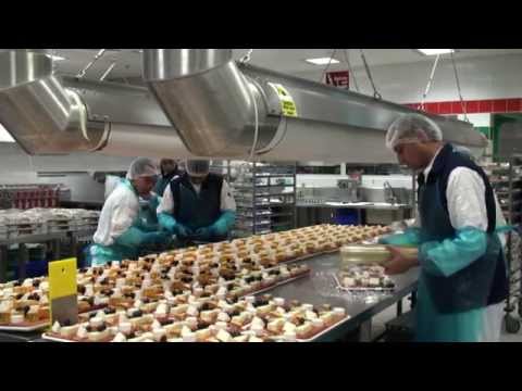 Emirates Flight Catering: 38 million meals a year