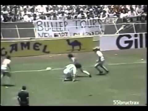 1986 Diego Maradona vs England - World Cup