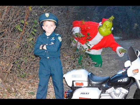 Little Heroes Kidz Motorz Kid Cops The North Pole Patrol Santa, The Grinch and The Missing Wishlist